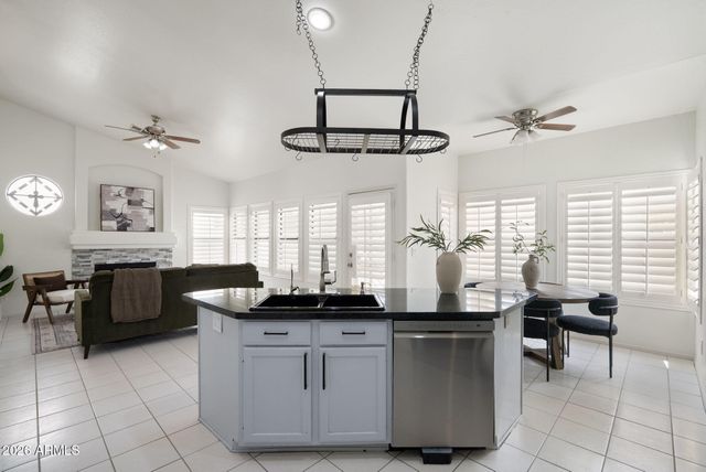 12315 N 53RD Drive, Glendale, AZ 85304