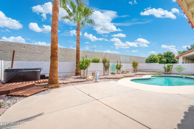 12315 N 53RD Drive, Glendale, AZ 85304