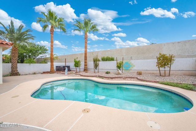 12315 N 53RD Drive, Glendale, AZ 85304