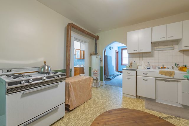 4338 S Mozart Street, Chicago, IL 60632