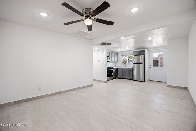 3675 E Shepherd Place, Tucson, AZ 85713