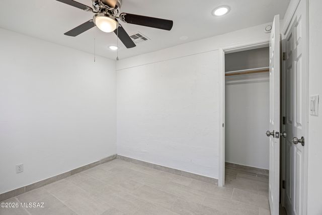 3675 E Shepherd Place, Tucson, AZ 85713