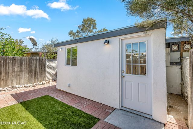 3675 E Shepherd Place, Tucson, AZ 85713