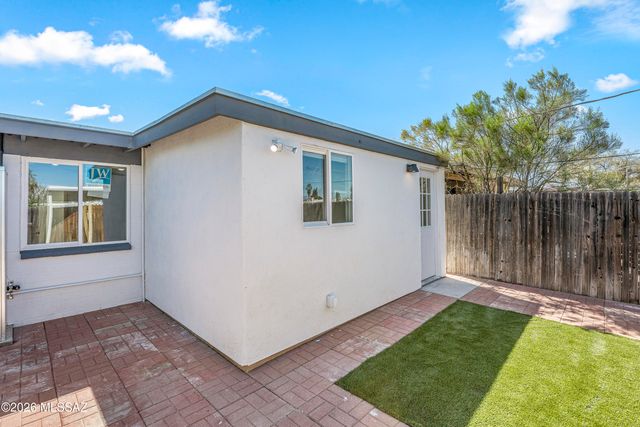 3675 E Shepherd Place, Tucson, AZ 85713