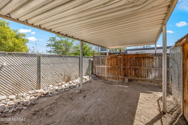 3675 E Shepherd Place, Tucson, AZ 85713