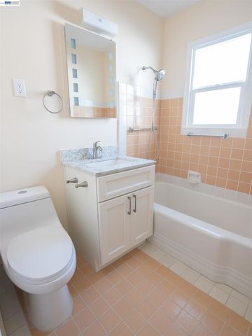 2515 Lowell, Richmond, CA 94804