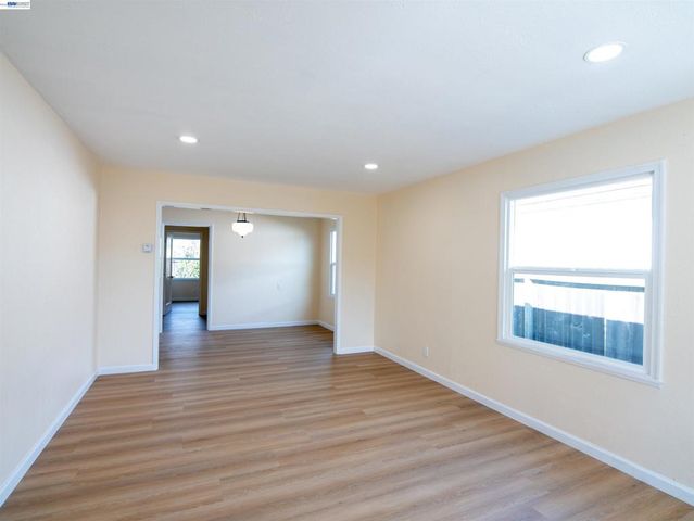 2515 Lowell, Richmond, CA 94804