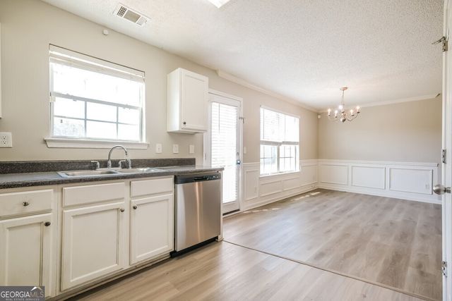 1883 Roble Drive, College Park, GA 30349