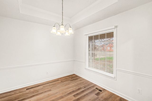 2422 English Hill Dr, Murfreesboro, TN 37129