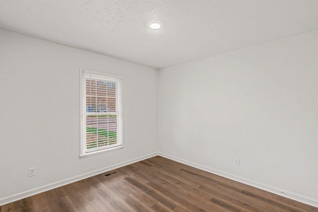 2422 English Hill Dr, Murfreesboro, TN 37129