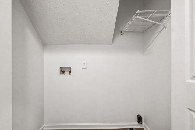 2422 English Hill Dr, Murfreesboro, TN 37129