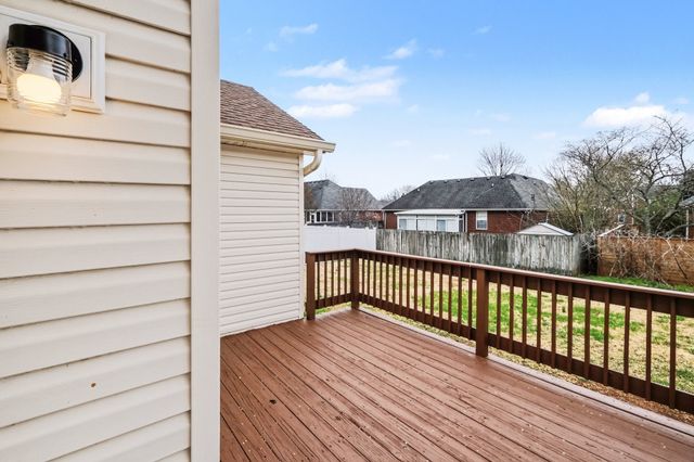 2422 English Hill Dr, Murfreesboro, TN 37129