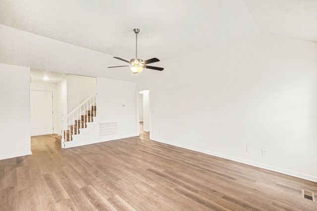 2422 English Hill Dr, Murfreesboro, TN 37129