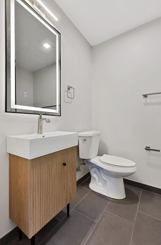 1640 W Sherwin Avenue 3B, Chicago, IL 60626