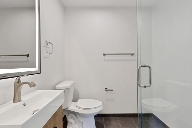 1640 W Sherwin Avenue 3B, Chicago, IL 60626