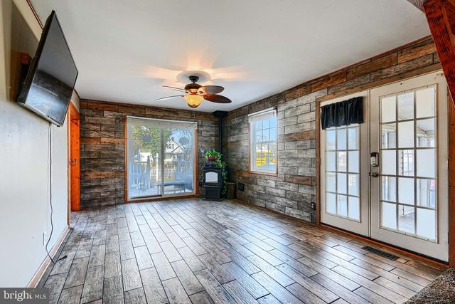 8129 DUNDALK AVE, Baltimore, MD 21222