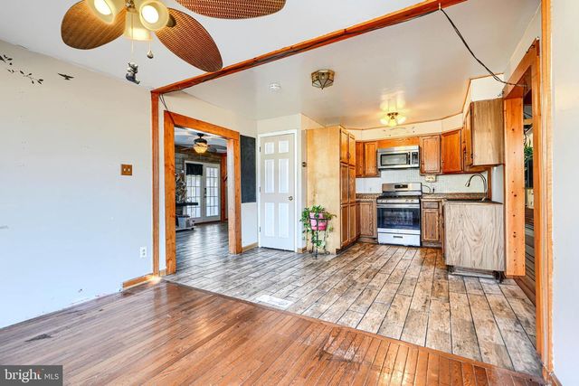 8129 DUNDALK AVE, Baltimore, MD 21222