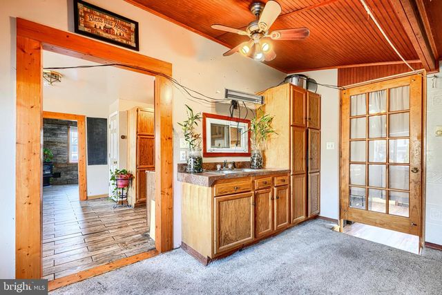 8129 DUNDALK AVE, Baltimore, MD 21222