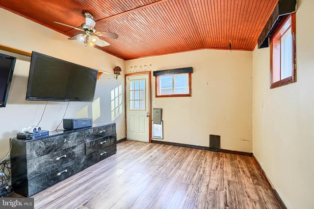 8129 DUNDALK AVE, Baltimore, MD 21222