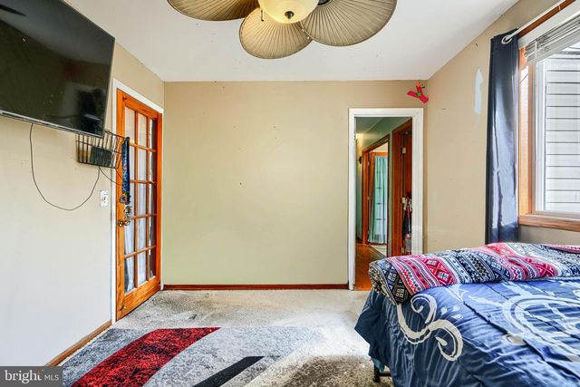 8129 DUNDALK AVE, Baltimore, MD 21222