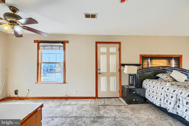 8129 DUNDALK AVE, Baltimore, MD 21222