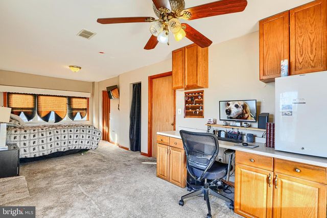 8129 DUNDALK AVE, Baltimore, MD 21222