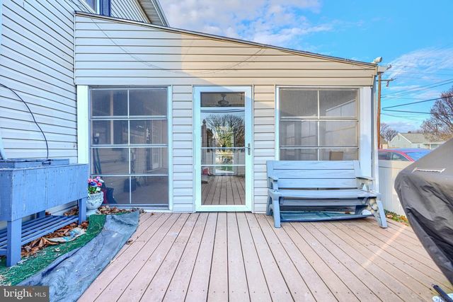 8129 DUNDALK AVE, Baltimore, MD 21222