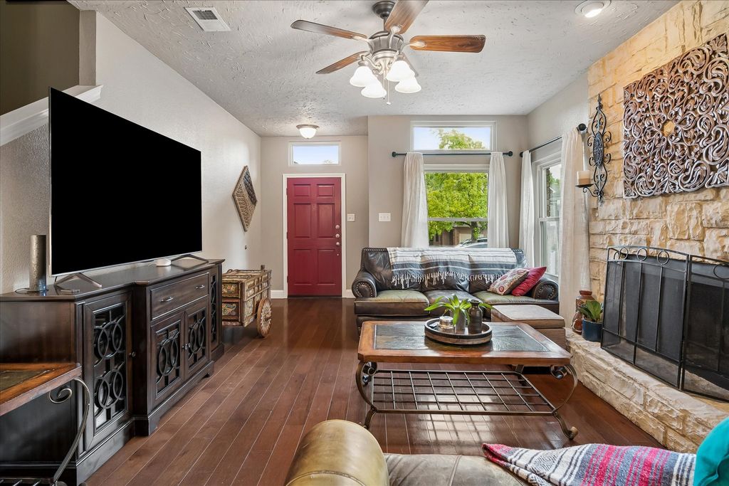 1502 Bennington Court, Grapevine, TX 76051 — photo 3