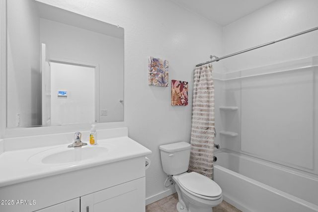 36987 N SIDEWINDER Drive, San Tan Valley, AZ 85140