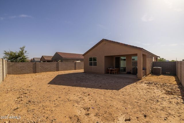 36987 N SIDEWINDER Drive, San Tan Valley, AZ 85140