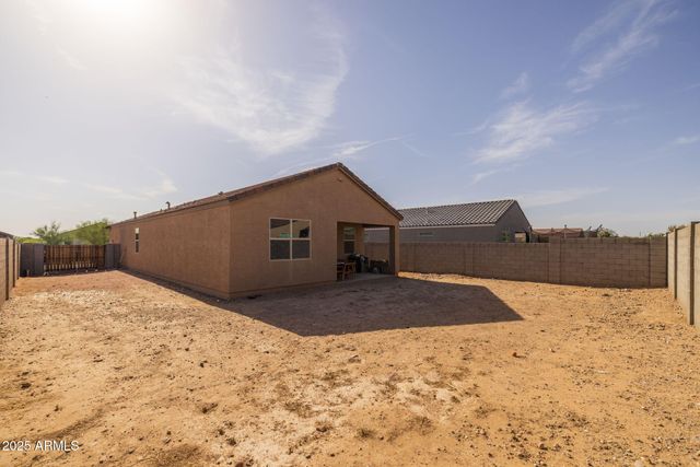 36987 N SIDEWINDER Drive, San Tan Valley, AZ 85140