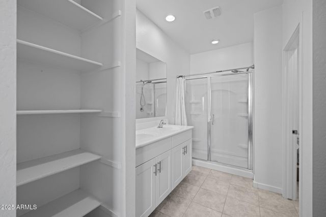 36987 N SIDEWINDER Drive, San Tan Valley, AZ 85140