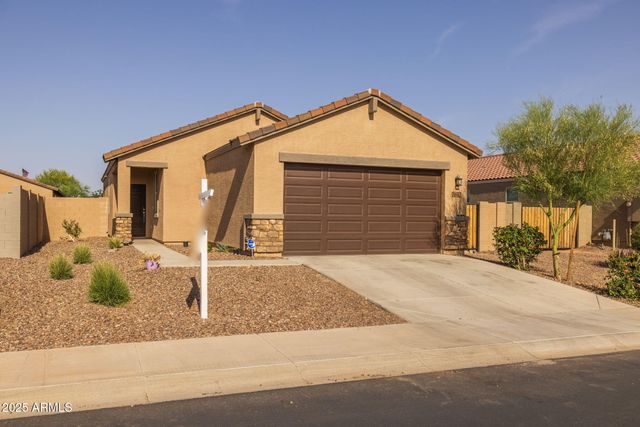 36987 N SIDEWINDER Drive, San Tan Valley, AZ 85140