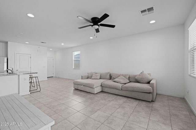 36987 N SIDEWINDER Drive, San Tan Valley, AZ 85140