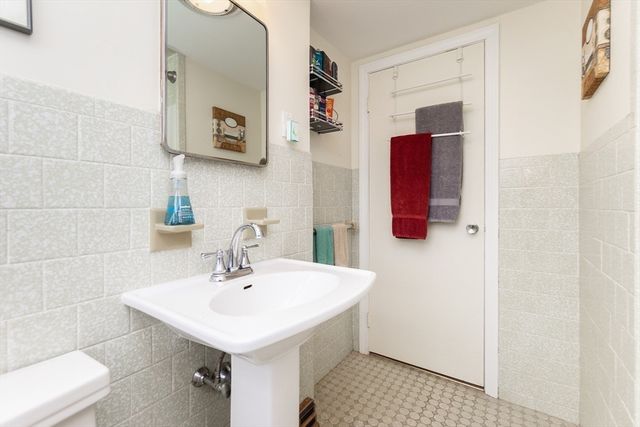 16 Birch Road, Framingham, MA 01701