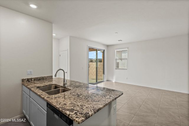 12540 N Krista Avenue, Marana, AZ 85653