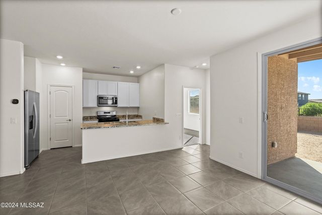 12540 N Krista Avenue, Marana, AZ 85653