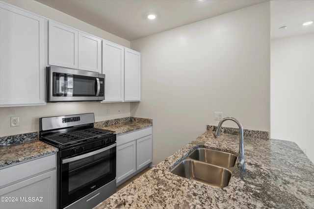 12540 N Krista Avenue, Marana, AZ 85653