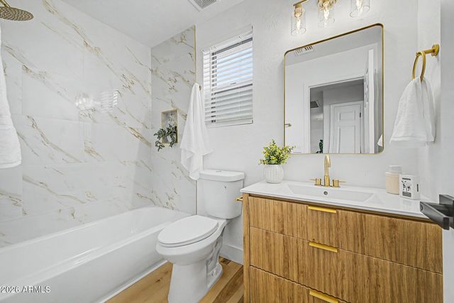 6413 W CHICKASAW Street, Phoenix, AZ 85043
