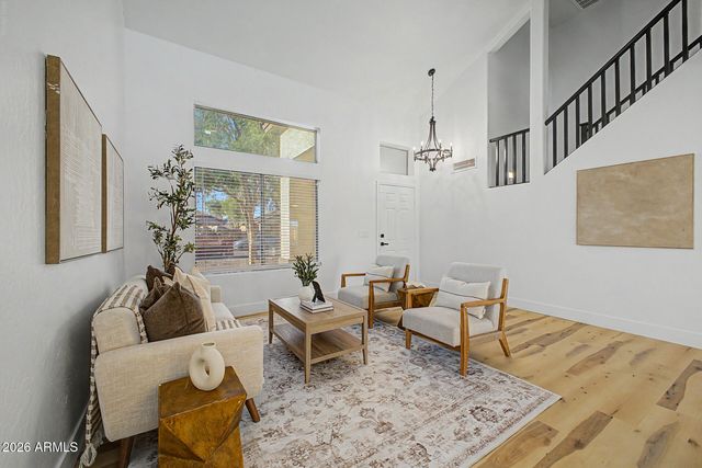 6413 W CHICKASAW Street, Phoenix, AZ 85043