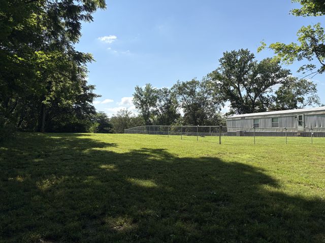 310 Sunset Dr, Sparta, TN 38583