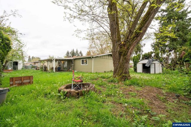 465 36th Av NE, Salem, OR 97305