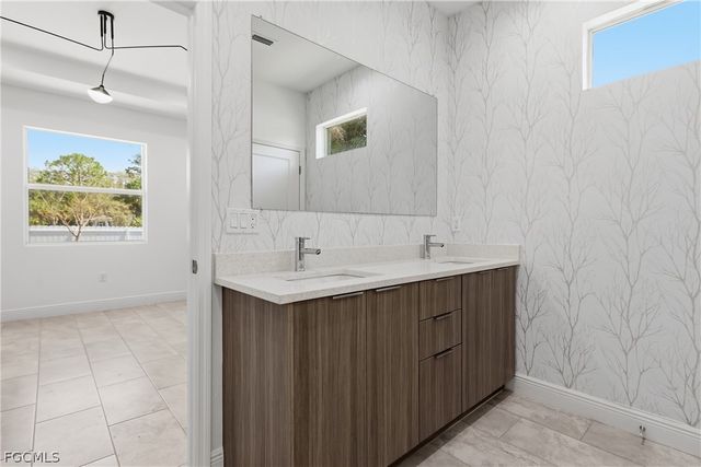 1300 E BUCKNELL LN, Labelle, FL 33935