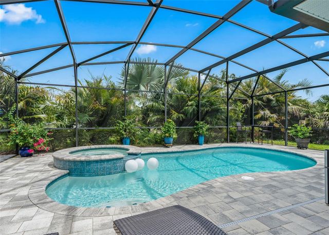 6043 APEX WAY, Lady Lake, FL 32159
