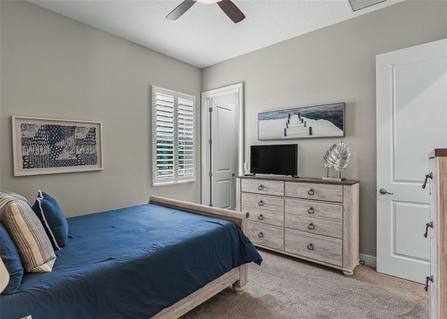 6043 APEX WAY, Lady Lake, FL 32159