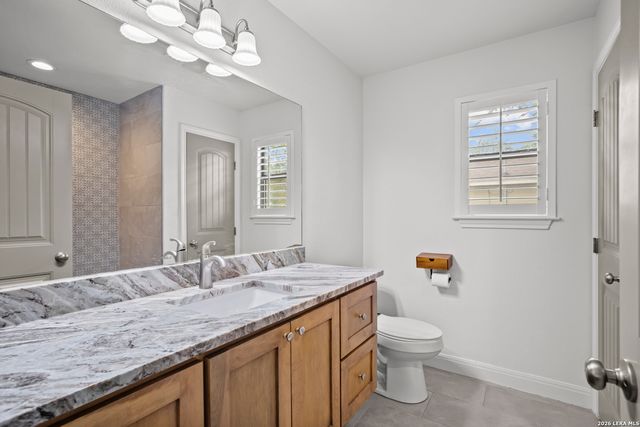 1214 Libold, Devine, TX 78016