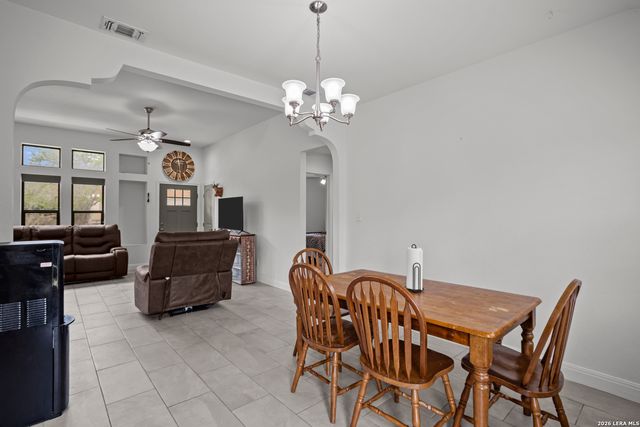 1214 Libold, Devine, TX 78016