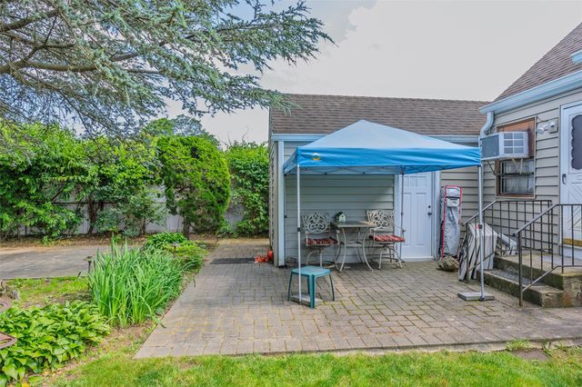 11 Barbara Drive, Farmingdale, NY 11735