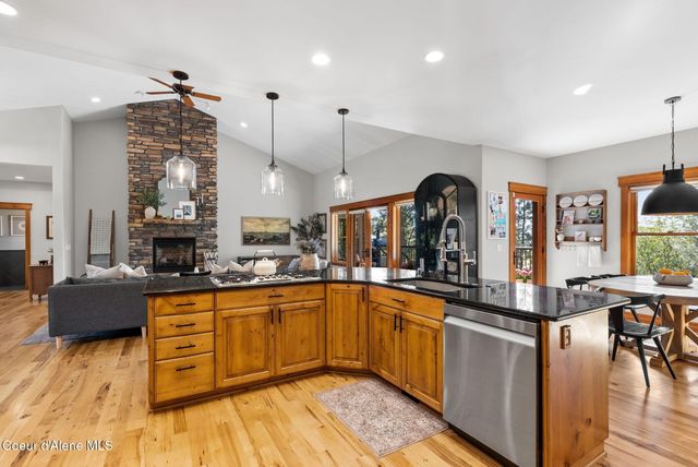 451 N Kennewick Ln, Liberty Lake, WA 99019