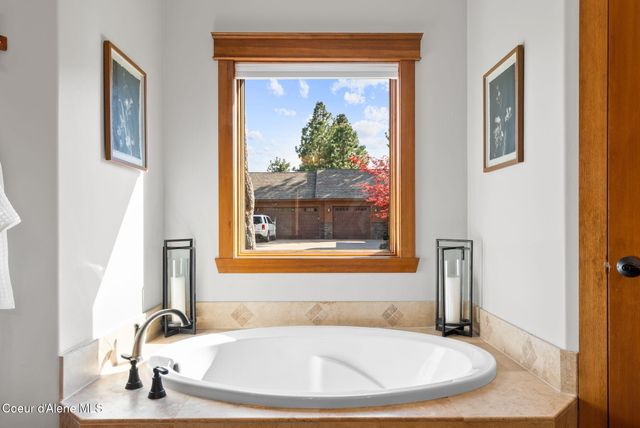 451 N Kennewick Ln, Liberty Lake, WA 99019